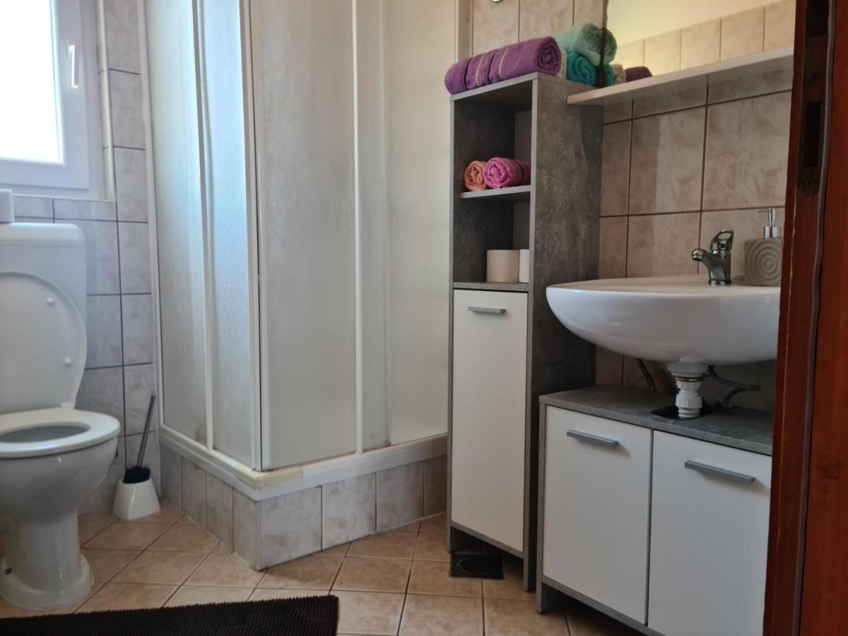 Apartmani Junto Preko Exterior photo